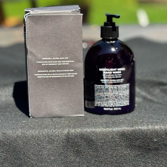 Twentynine Palms 
Pinyon Poet Body Wash aromatic foaming cleanser - Picture 6 of 6